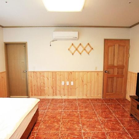 Haesung Pension Seogwipo Exterior foto