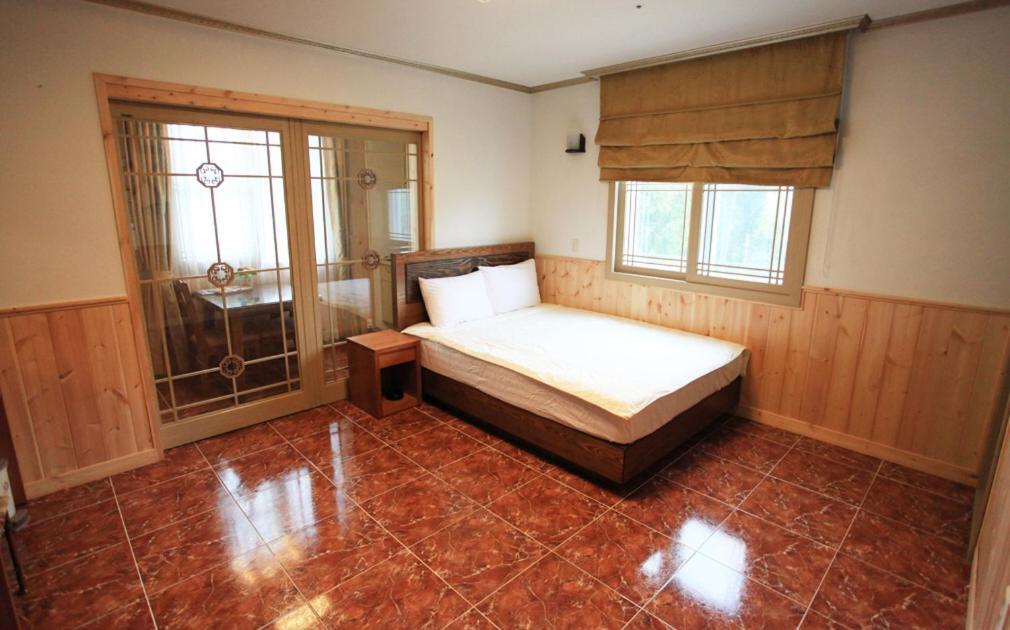 Haesung Pension Seogwipo Exterior foto